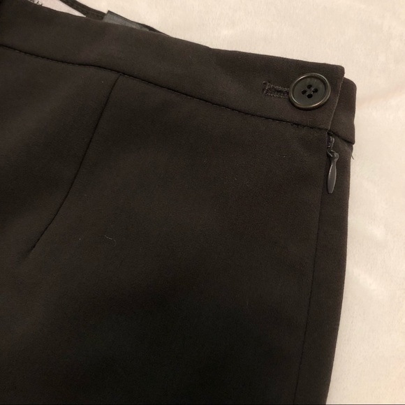 ๐ค Tahari Layered Skirt - Picture 2 of 8